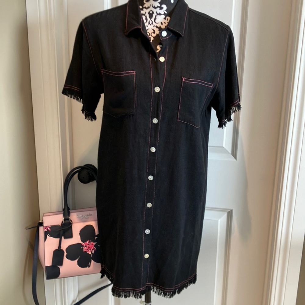 💕Super cute/casual black linen button front dress pink stitching & fray/fringe